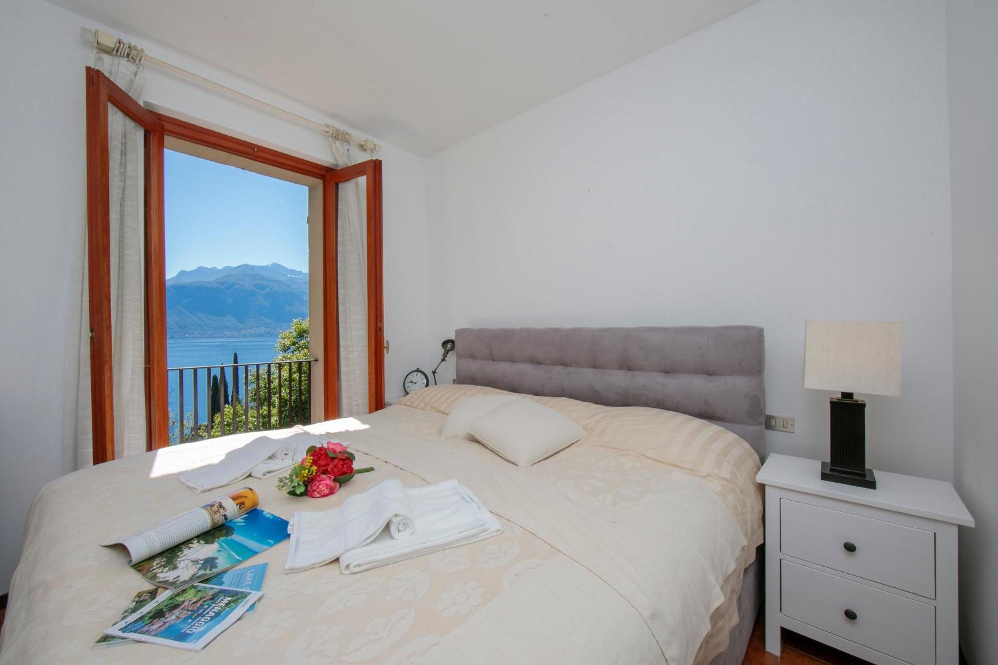 Bella Menaggio Terrazzo Appartement Buitenkant foto